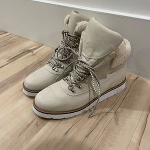 Women's Cozy Faux Shearling Booties